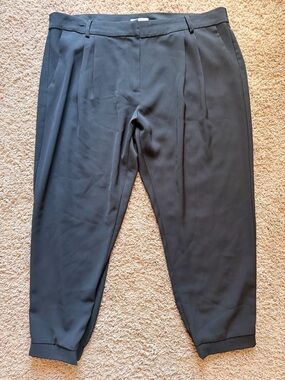PARKER Women’s Black Pleated Dress Pants size 16